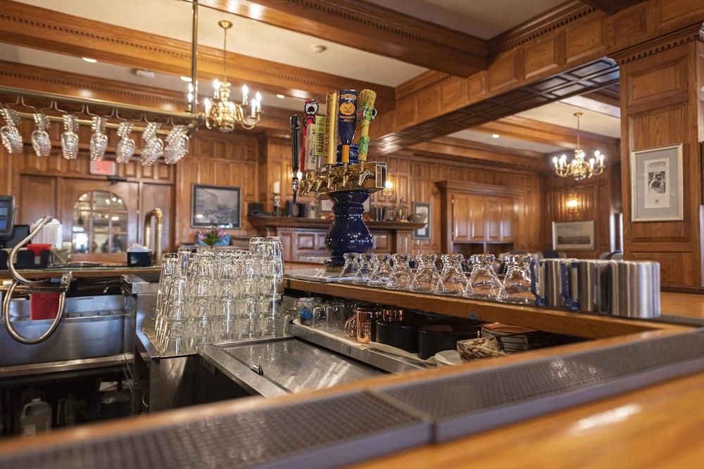 Hawthorne Hotel Салем Экстерьер фото