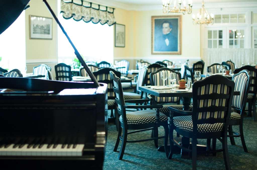 Hawthorne Hotel Салем Ресторан фото
