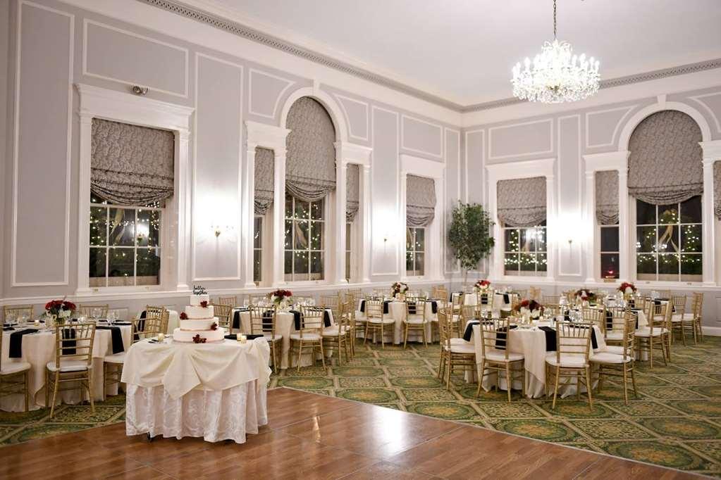 Hawthorne Hotel Салем Удобства фото
